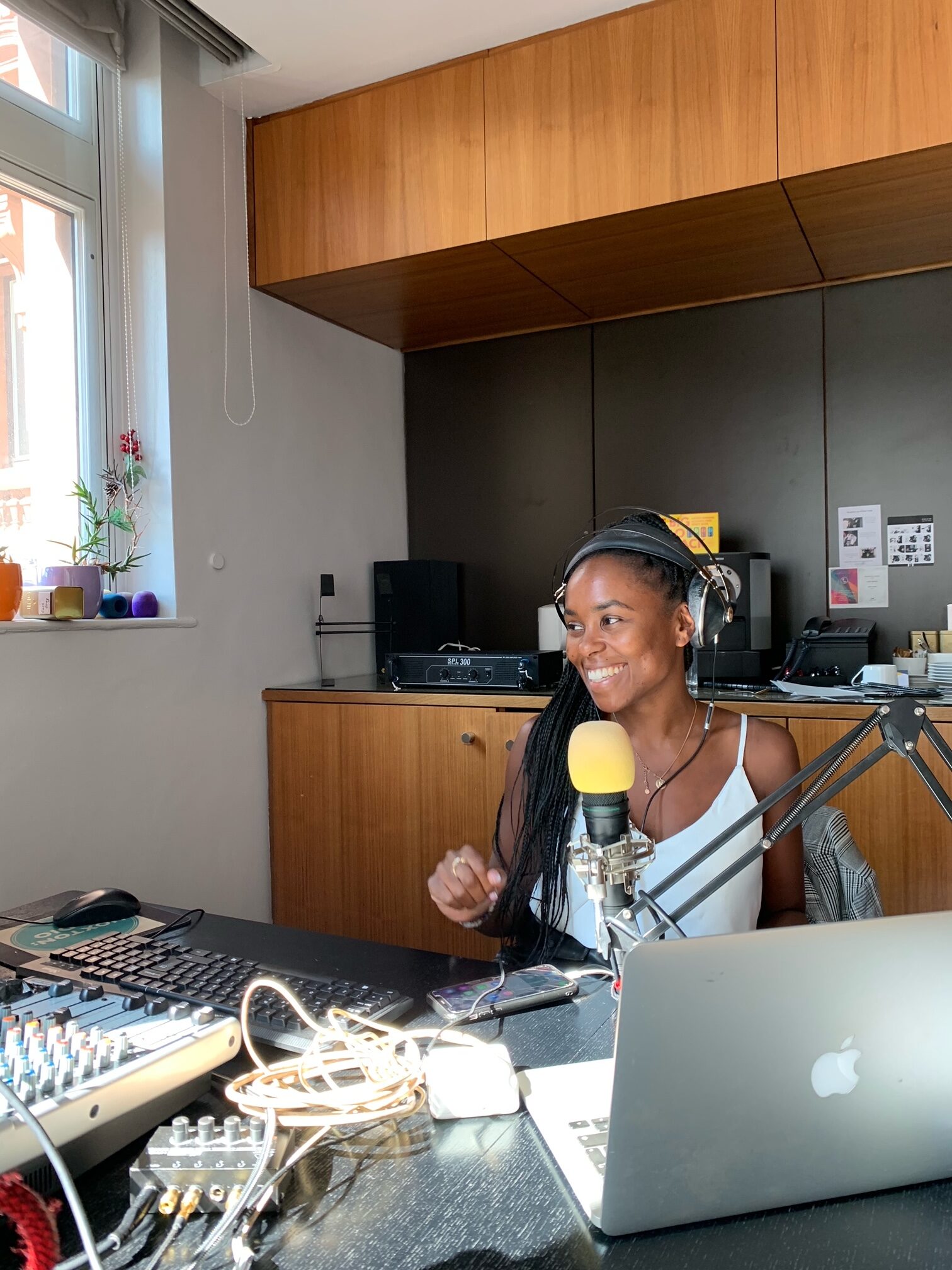 In With The New with Kerry B - Hoxton Radio